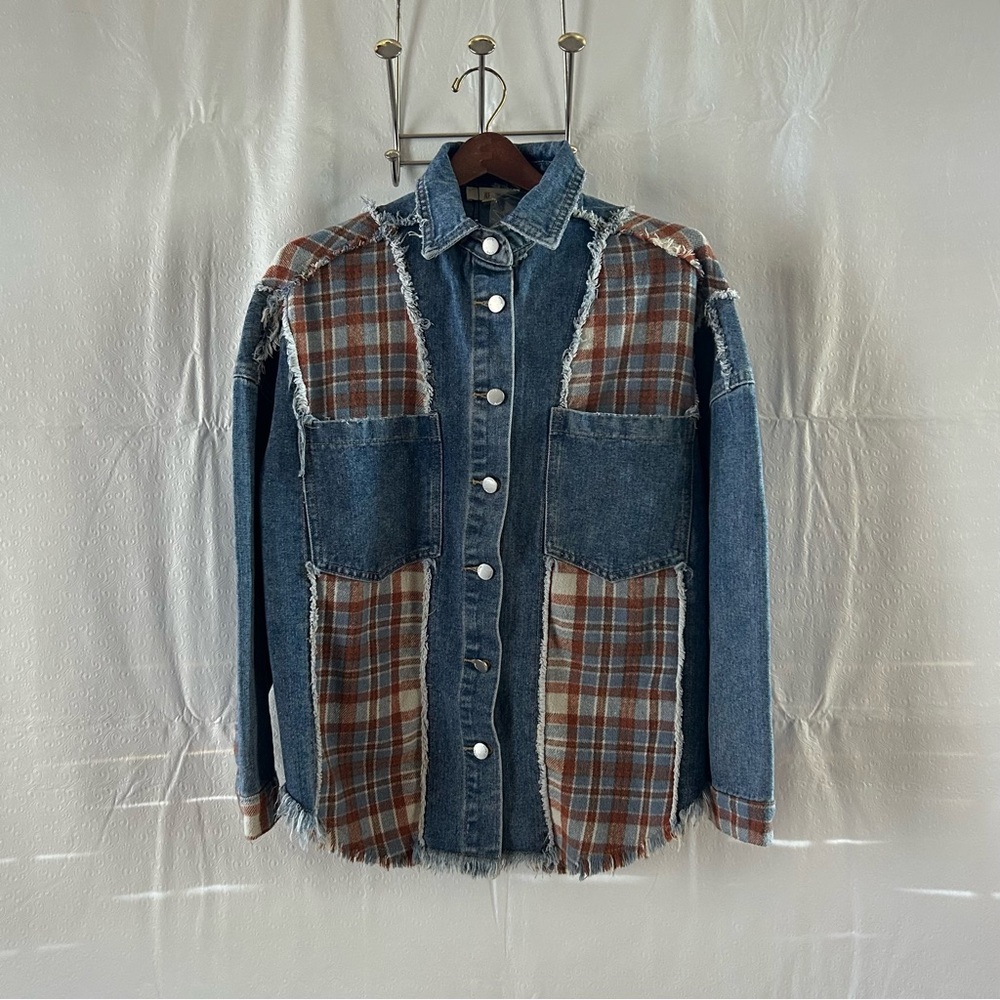 NWT Women’s Jade by Jane Denim & Plaid Colorblock Shacket with Unfinished Hem S